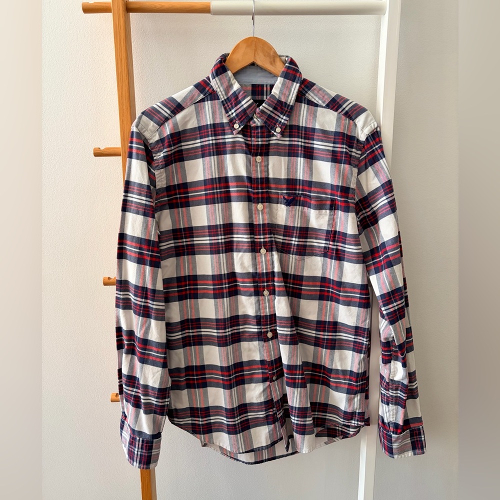 Men’s American Eagle Outfitters Red and Blue Plaid Shirt